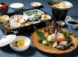 【三重県】冬の謝恩企画 伊勢神宮初詣といちご狩り食べ放題 相差温泉1泊2日 イメージ