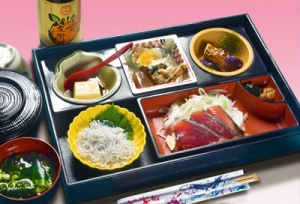 かつお船　団体昼食