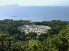 【香川県】毎年恒例!うどん屋めぐりと銭形砂絵「寛永通宝」見学 イメージ